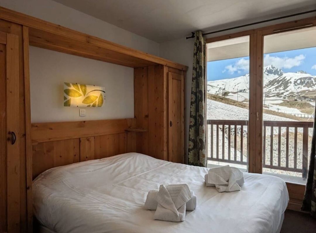 Alpine 1-Bedroom Apartment · Arc 2000 · Mountain Views, Arc 2000, Les Arcs — photo 6