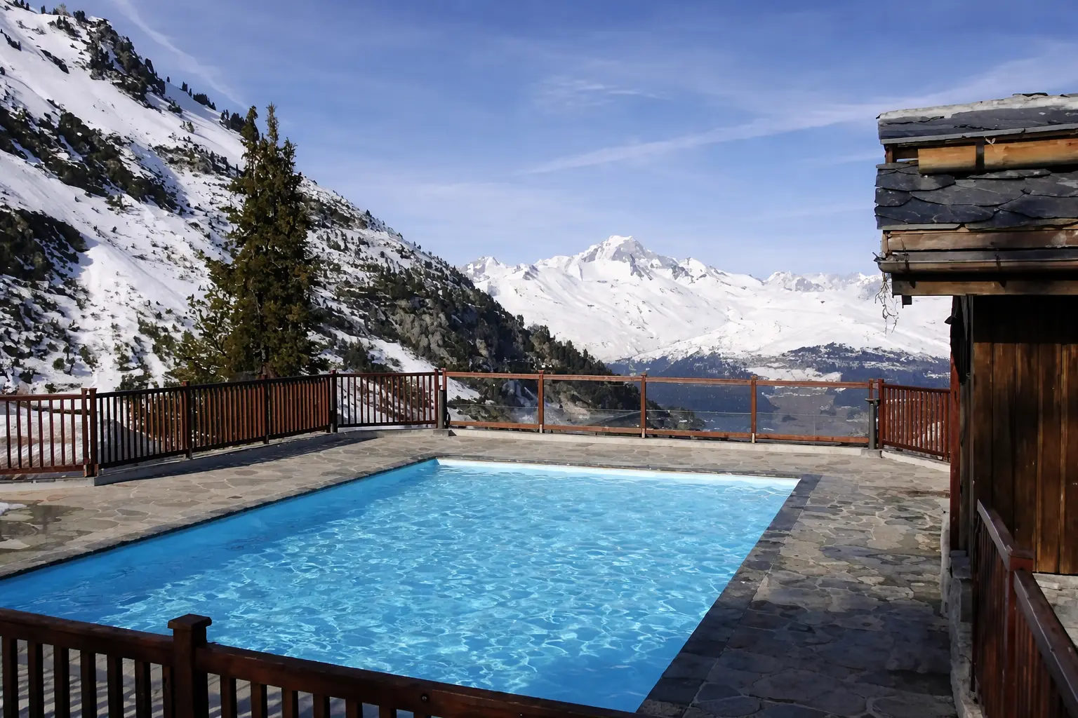 Luxury 2-Bedroom Apartment · Arc 1950 · Ski-In / Ski-Out photo 8