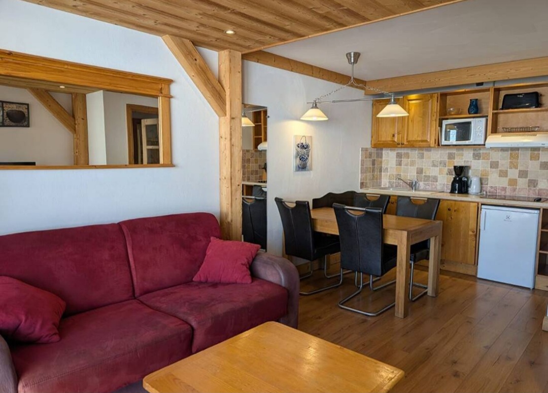Alpine 1-Bedroom Apartment · Arc 2000 · Mountain Views, Arc 2000, Les Arcs — photo 5